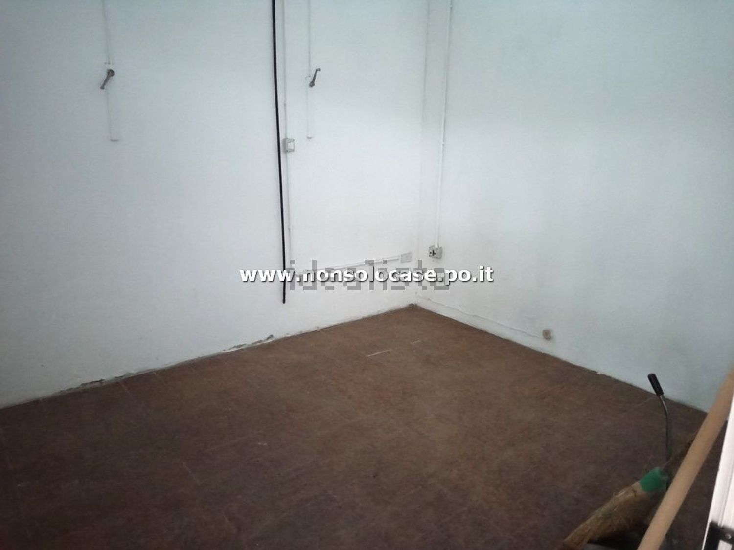 capannone in vendita a Vaiano