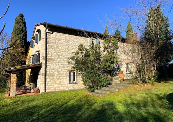 casa indipendente in vendita a Vaiano in zona Faltugnano
