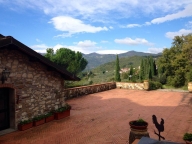 casa indipendente in vendita a Vaiano in zona Sofignano
