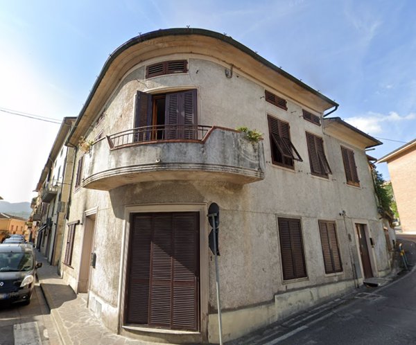 casa indipendente in vendita a Vaiano
