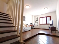 casa indipendente in vendita a Vaiano