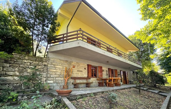 casa indipendente in vendita a Vaiano