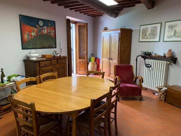 casa indipendente in vendita a Vaiano