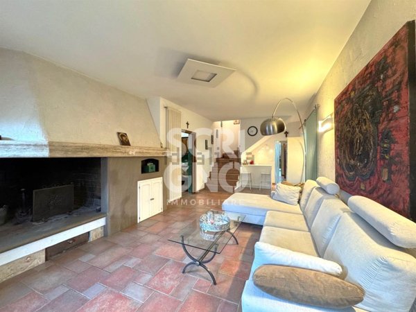 casa indipendente in vendita a Vaiano