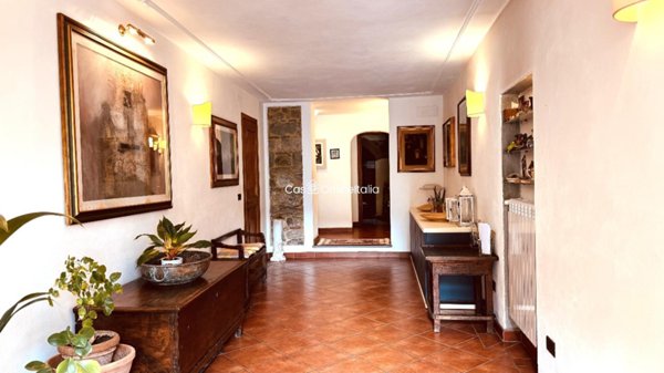 casa indipendente in vendita a Vaiano