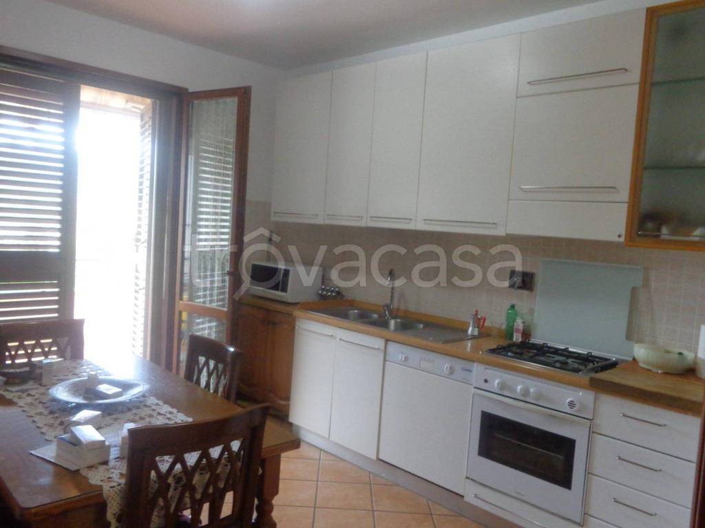 appartamento in vendita a Vaiano in zona Schignano