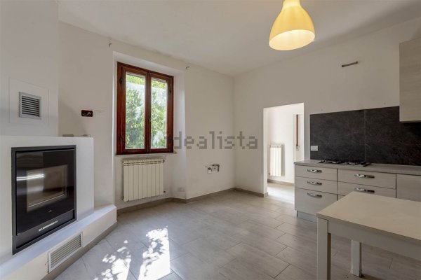 casa indipendente in vendita a Vaiano