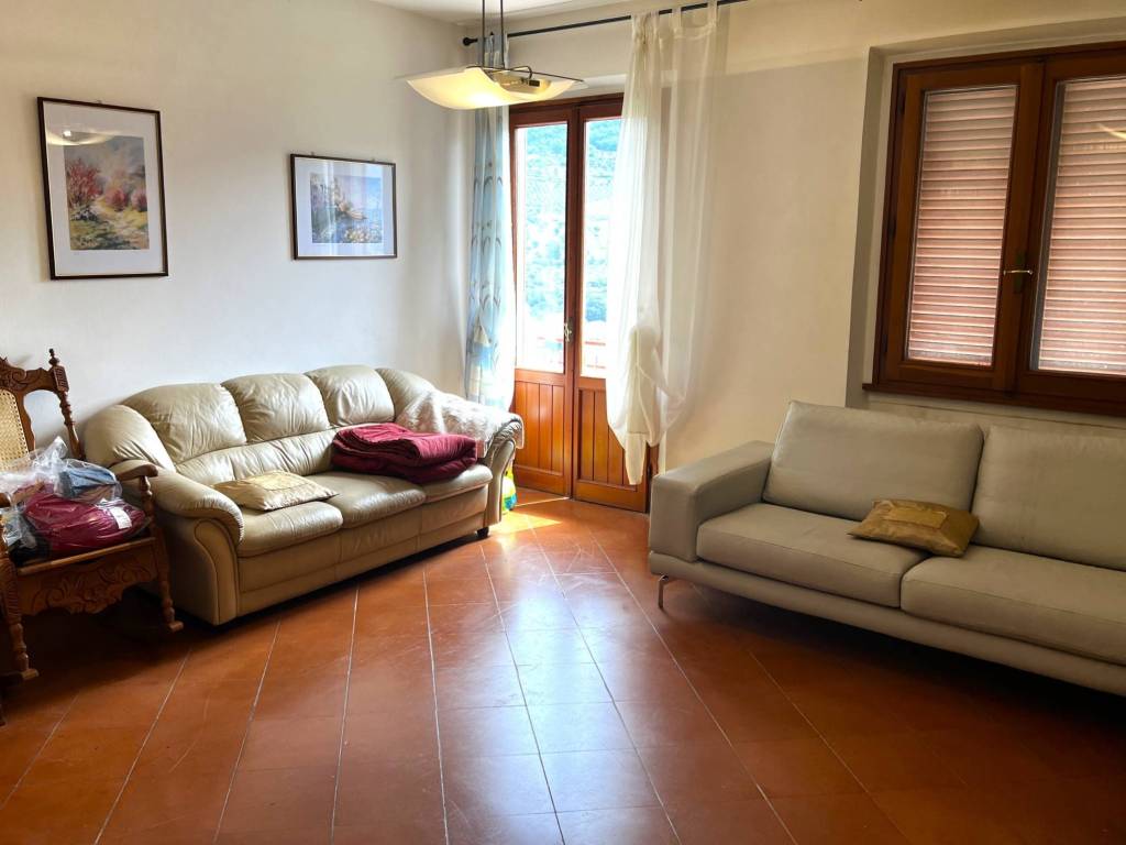 casa indipendente in vendita a Vaiano