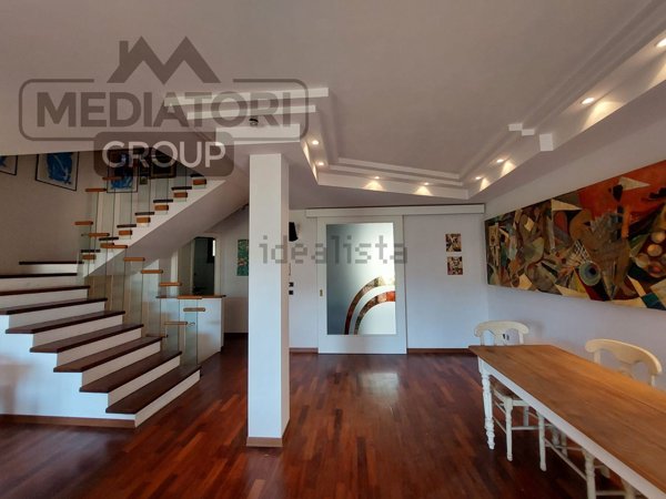 casa indipendente in vendita a Vaiano