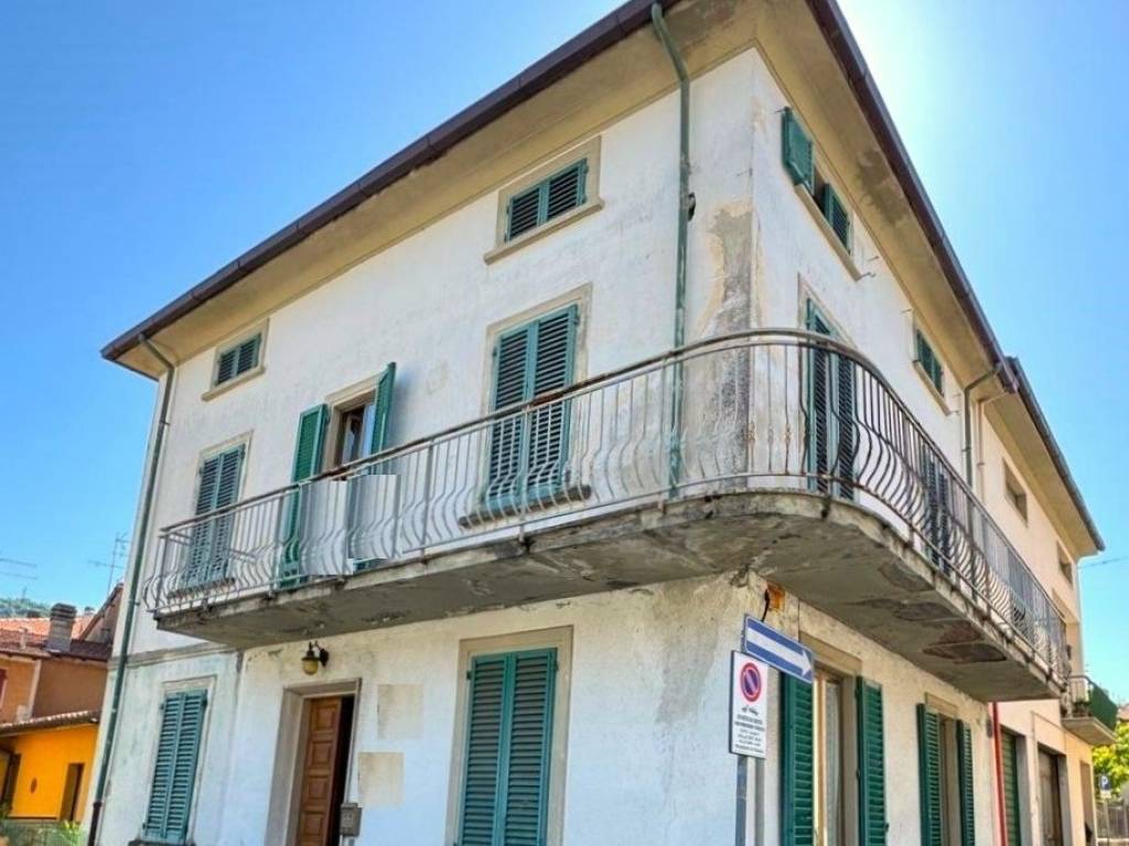 casa indipendente in vendita a Vaiano