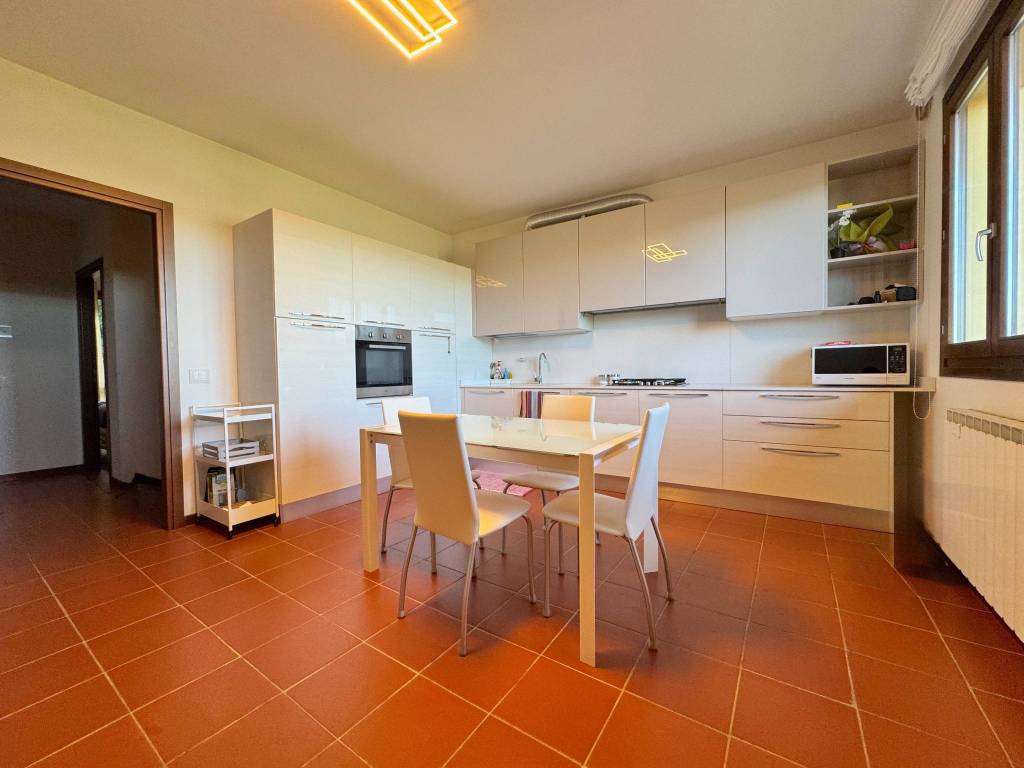appartamento in vendita a Vaiano in zona Schignano