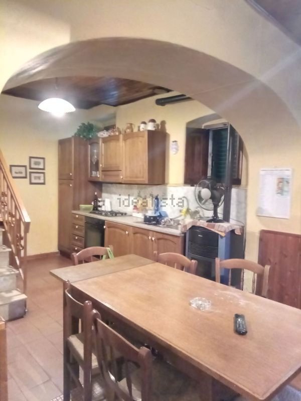 casa indipendente in vendita a Vaiano