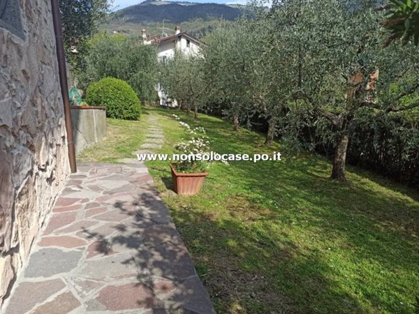 casa indipendente in vendita a Vaiano