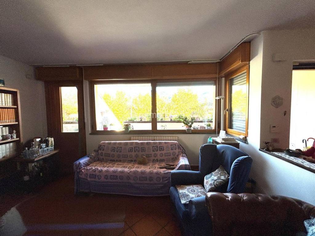 casa indipendente in vendita a Vaiano