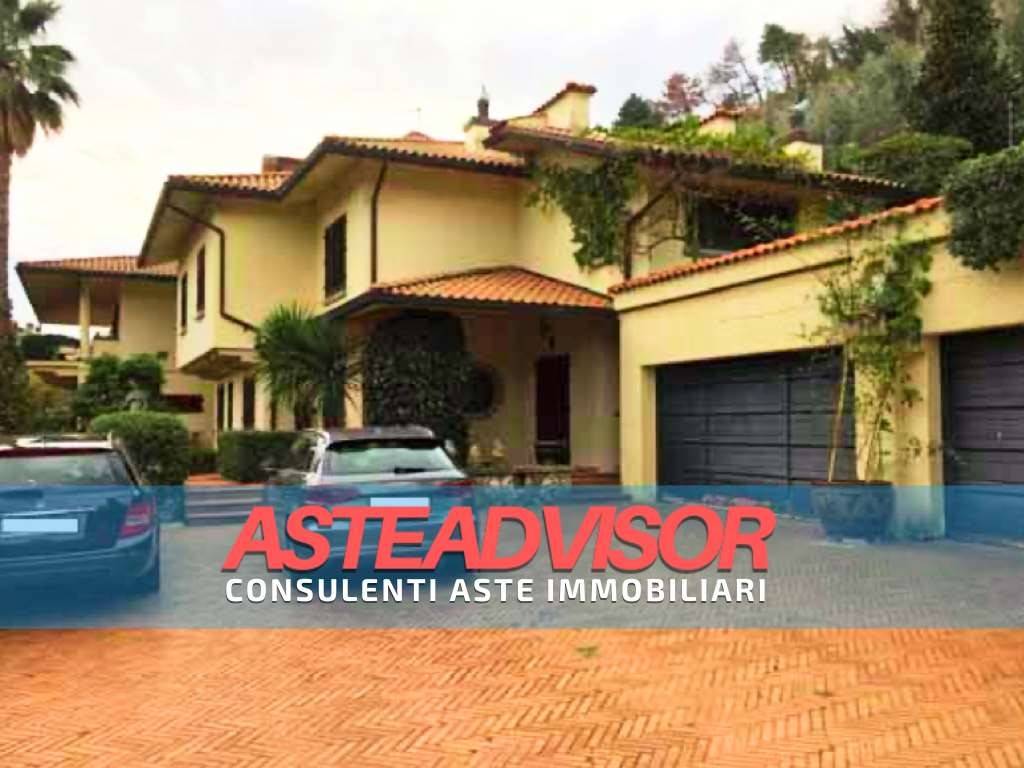 casa indipendente in vendita a Vaiano