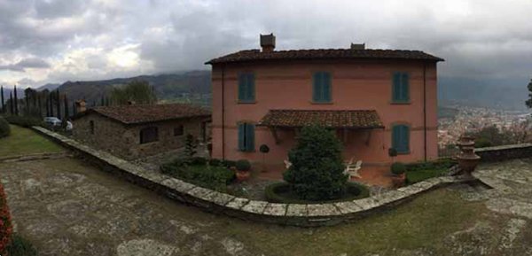 casa indipendente in vendita a Vaiano