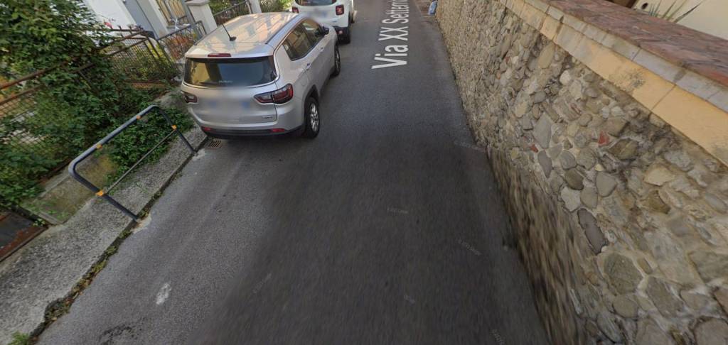 locale commerciale in vendita a Vaiano