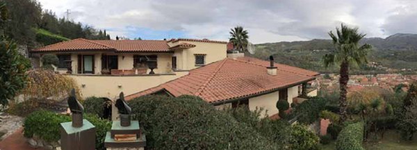 casa indipendente in vendita a Vaiano