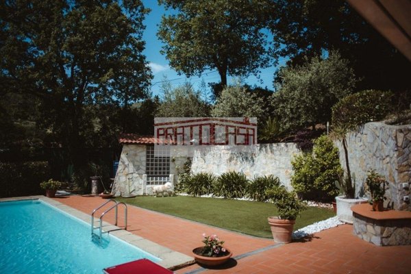 casa indipendente in vendita a Vaiano