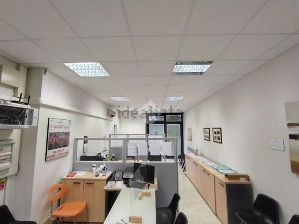 ufficio in vendita a Vaiano