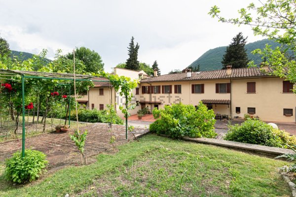 appartamento in vendita a Vaiano in zona La Briglia