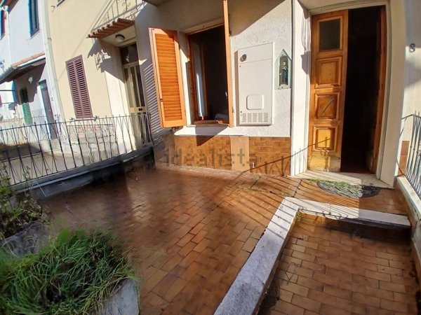 casa indipendente in vendita a Vaiano