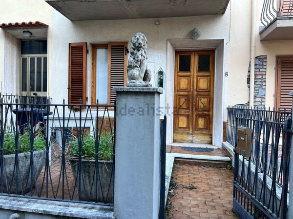 casa indipendente in vendita a Vaiano in zona La Briglia