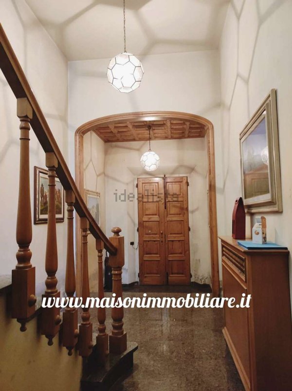 casa indipendente in vendita a Vaiano