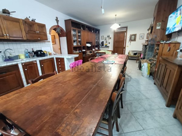 casa semindipendente in vendita a Vaiano in zona La Briglia
