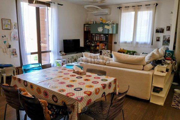 casa indipendente in vendita a Vaiano