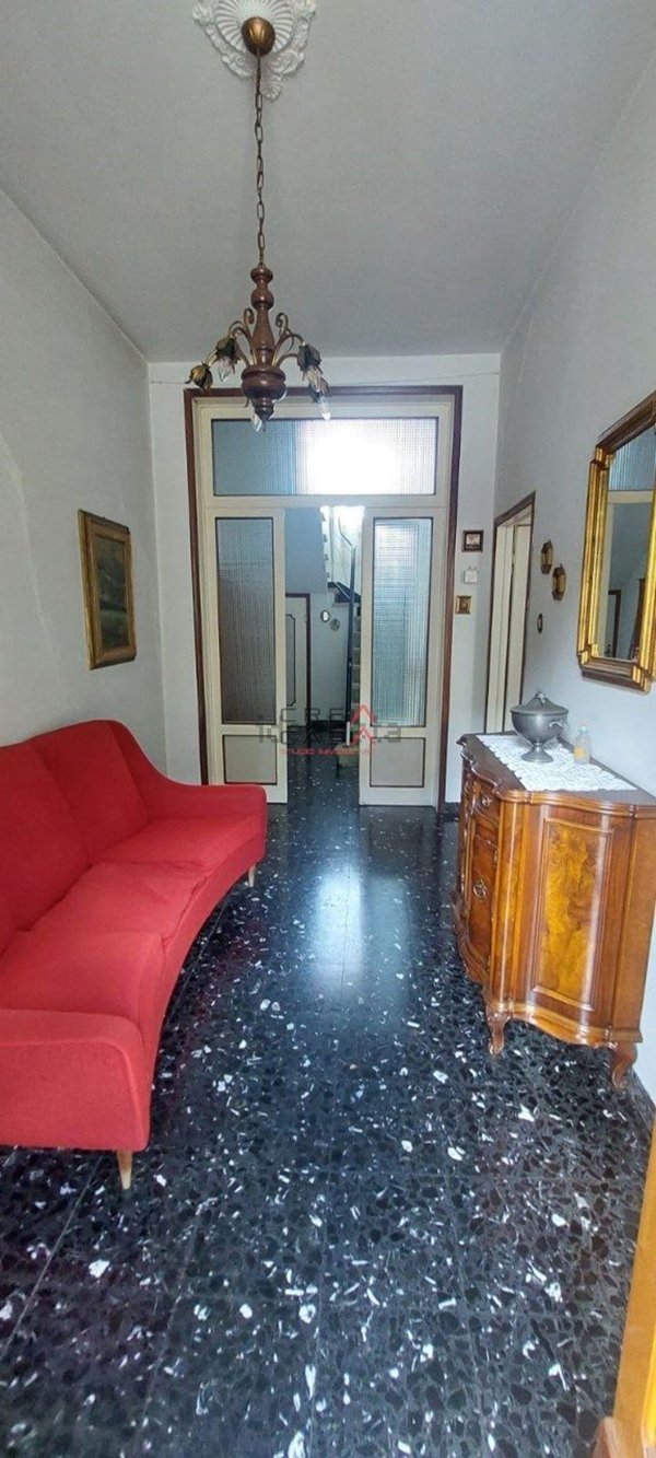 casa indipendente in vendita a Vaiano