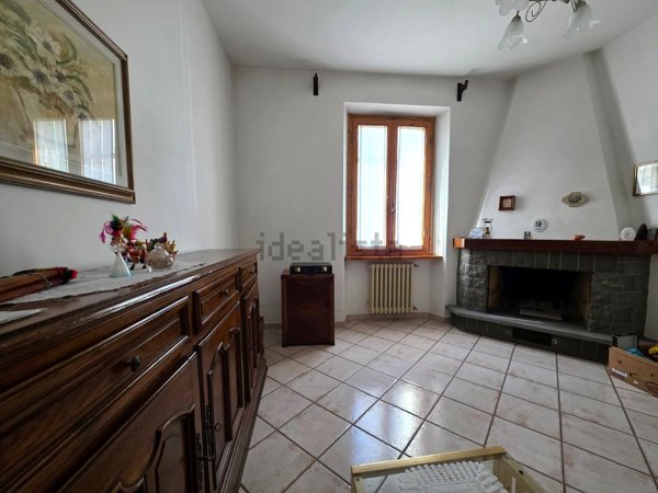 casa indipendente in vendita a Vaiano