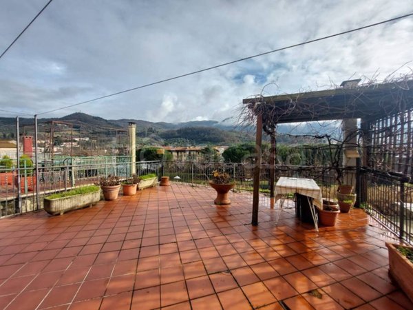 casa indipendente in vendita a Vaiano