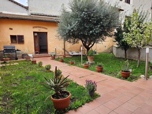 casa indipendente in vendita a Vaiano in zona La Briglia