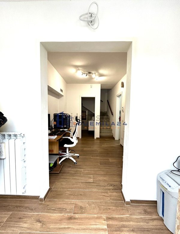 casa indipendente in vendita a Vaiano in zona Gamberame