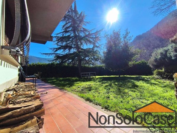 casa indipendente in vendita a Vaiano