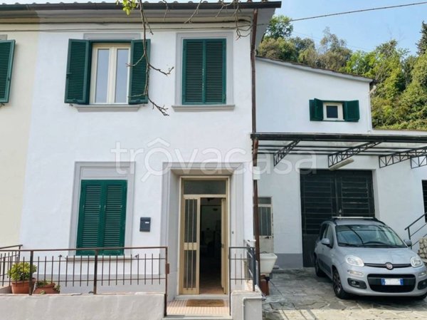 casa indipendente in vendita a Vaiano in zona La Cartaia
