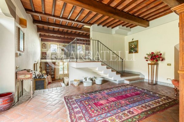 casa indipendente in vendita a Vaiano in zona Faltugnano