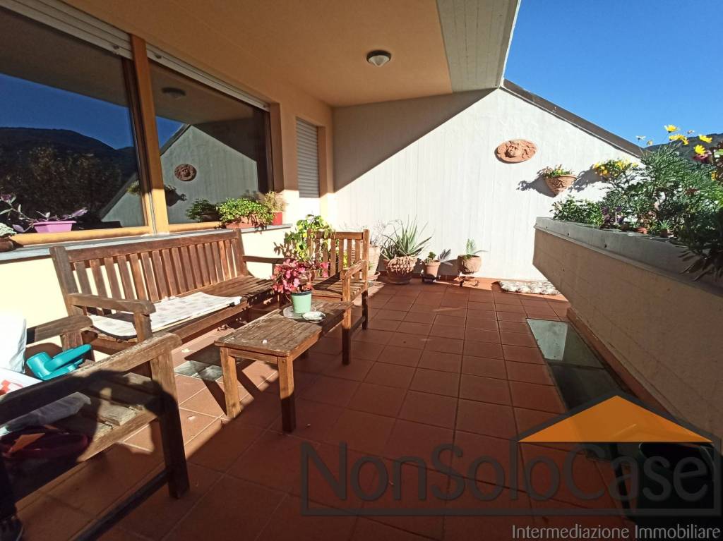 casa indipendente in vendita a Vaiano