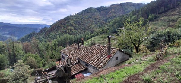 casa indipendente in vendita a Vaiano