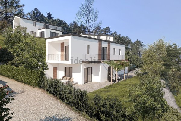 casa indipendente in vendita a Vaiano