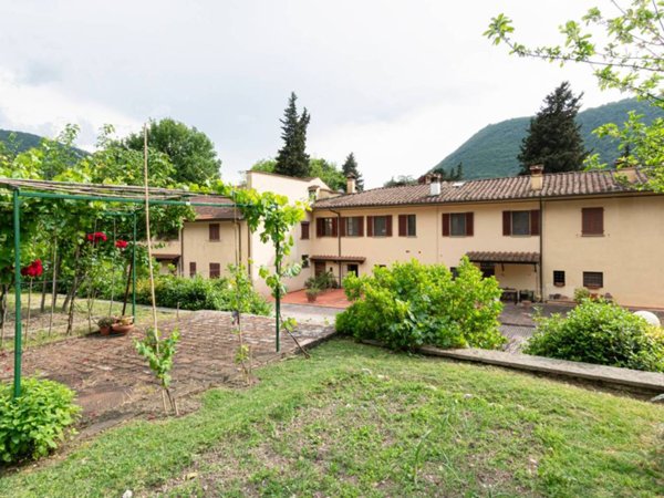 appartamento in vendita a Vaiano in zona La Briglia