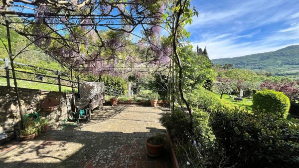 casa indipendente in vendita a Vaiano