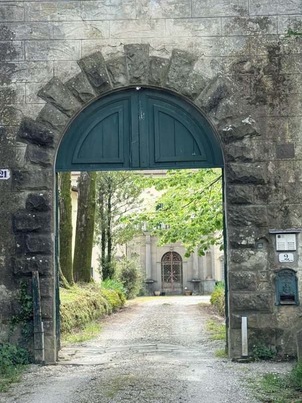 appartamento in vendita a Vaiano in zona Fabio