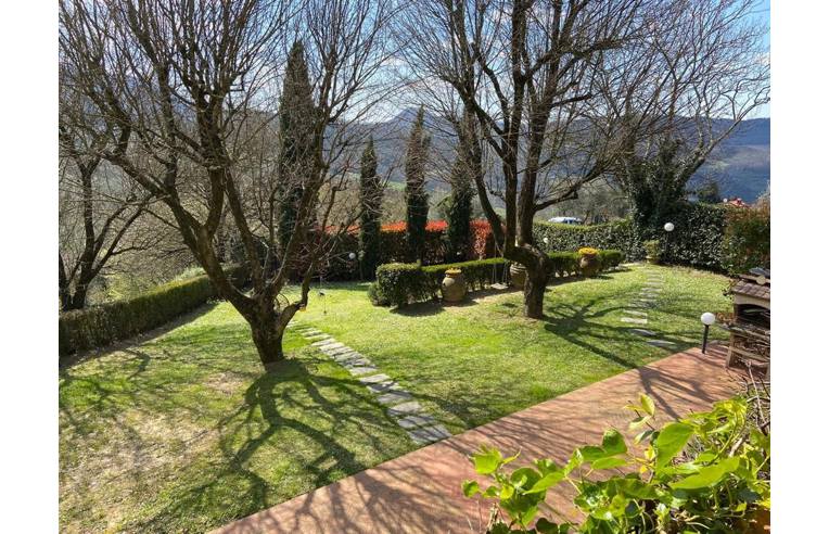 casa indipendente in vendita a Vaiano