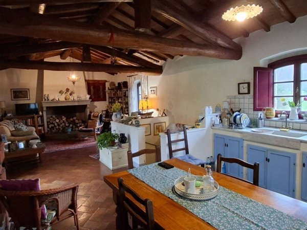 casa indipendente in vendita a Vaiano