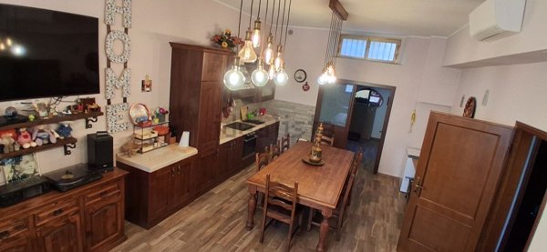 casa indipendente in vendita a Vaiano