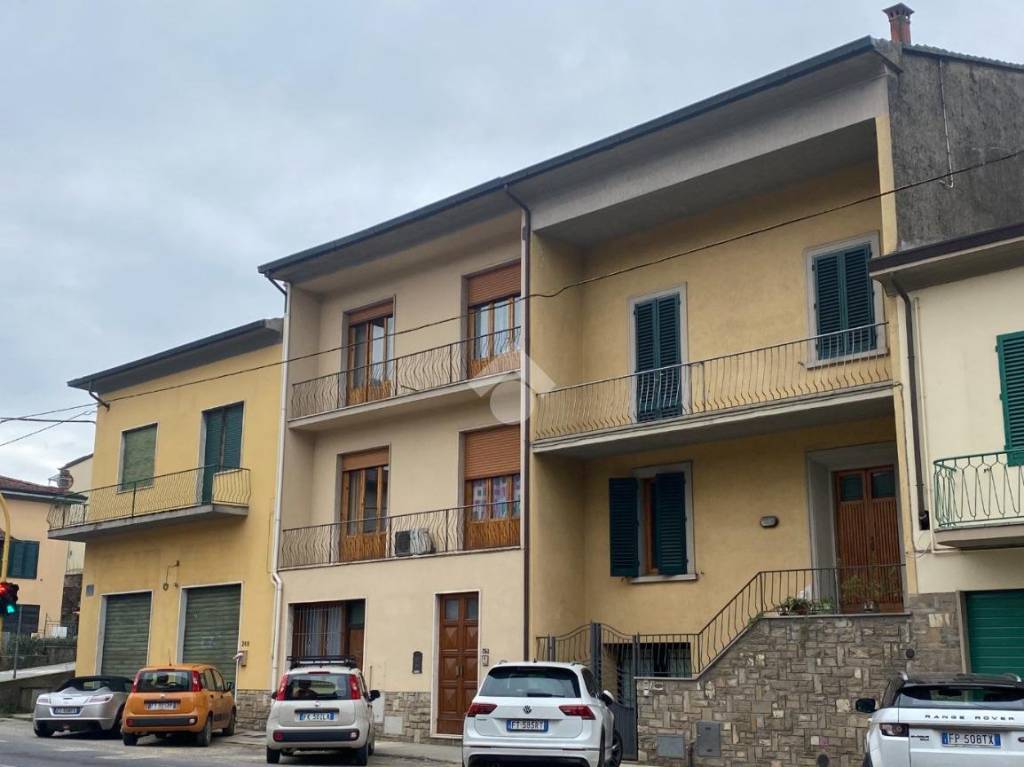 casa indipendente in vendita a Vaiano