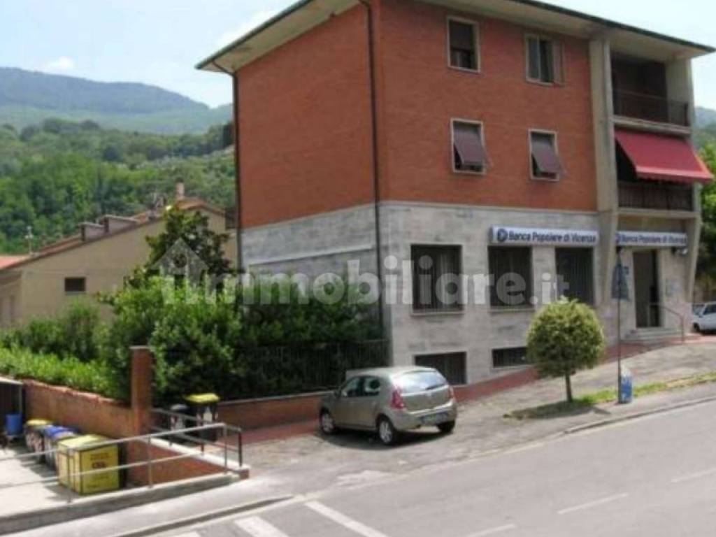 negozio in vendita a Vaiano