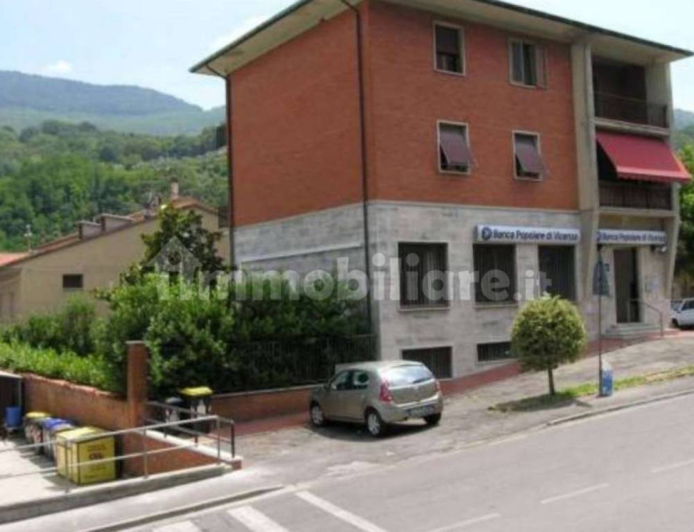 negozio in vendita a Vaiano